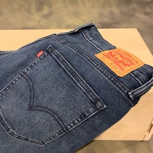 Levi’s 541 Athletic fit